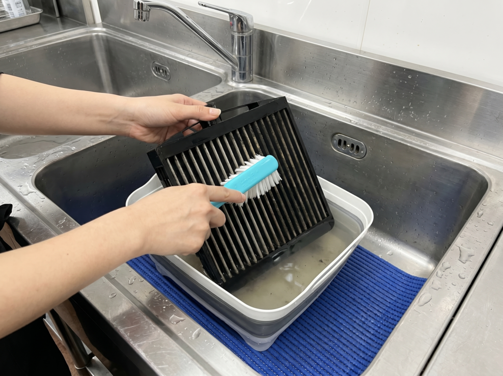 エアドッグ掃除の仕方は？分解洗浄のやり方と業者に頼むメリット・費用