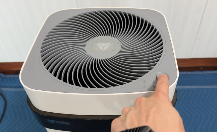 Airdogの動作確認|洗浄・修理後に電源ボタンで正常起動をチェック